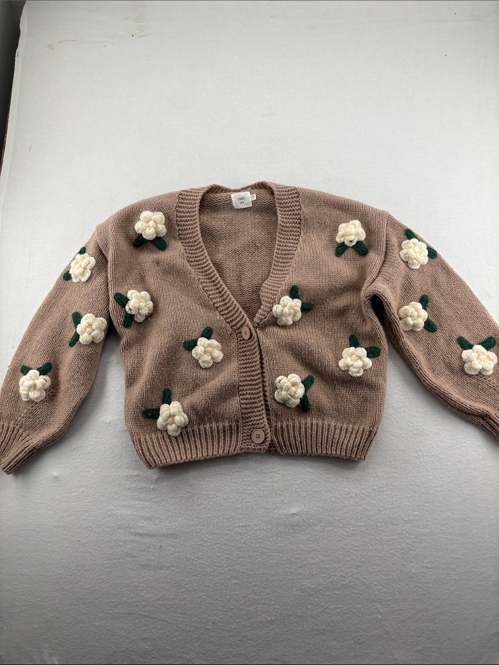 Beige Floral Appliqué V‑Neck Cardigan Sweater